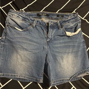 Max Jeans Classic Blue Shorts